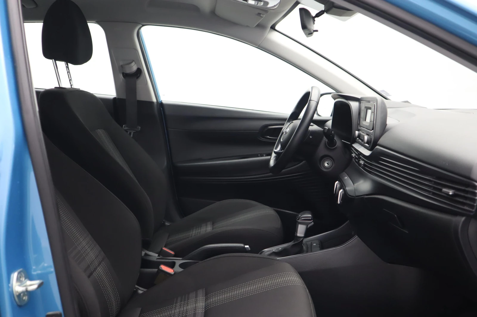 Hyundai I20 LANE ASSIST/АВТОМАТИК - изображение 10