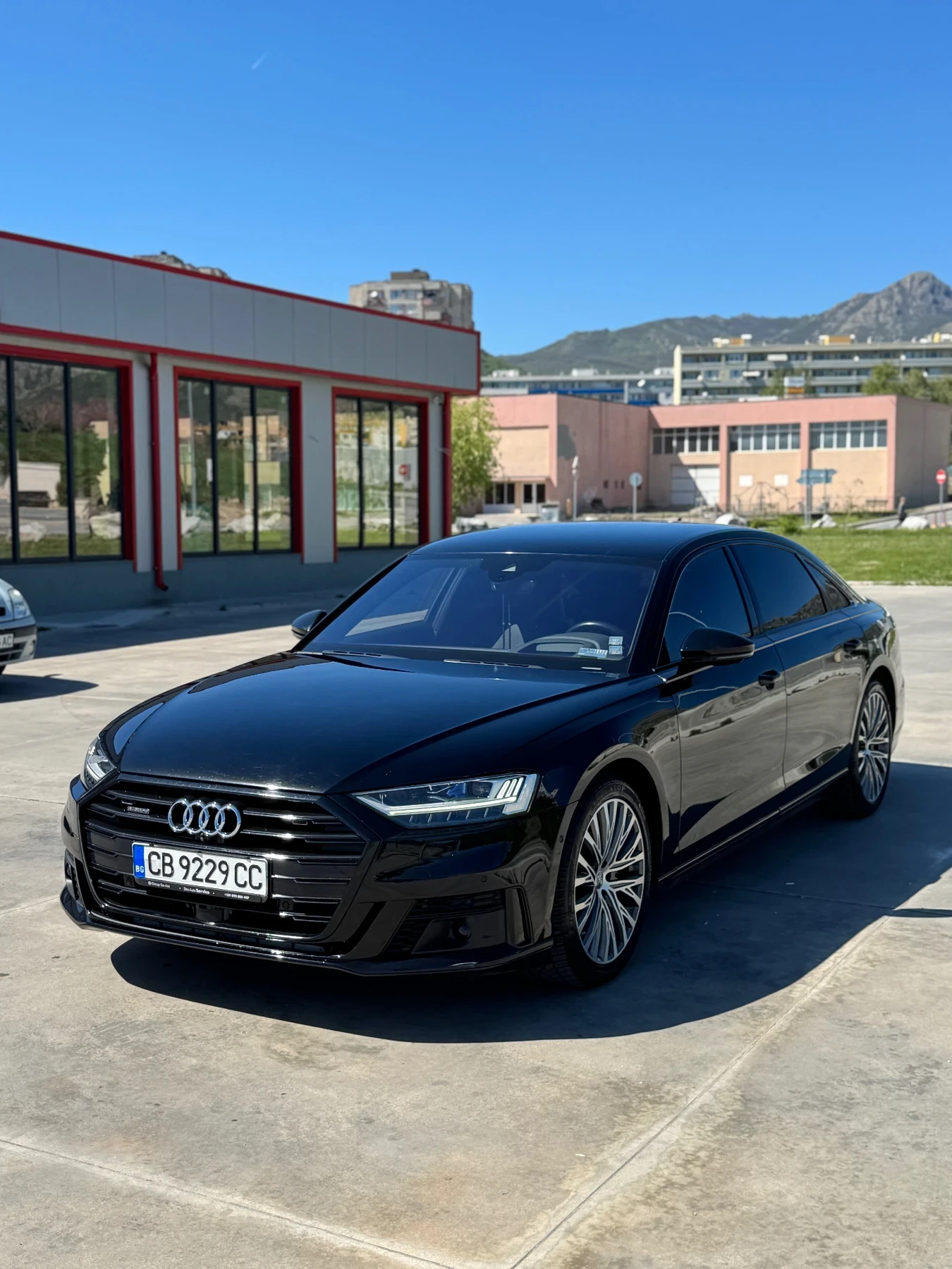 Audi A8 Lang. Всички екстри, обдухване, подгрев - изображение 2