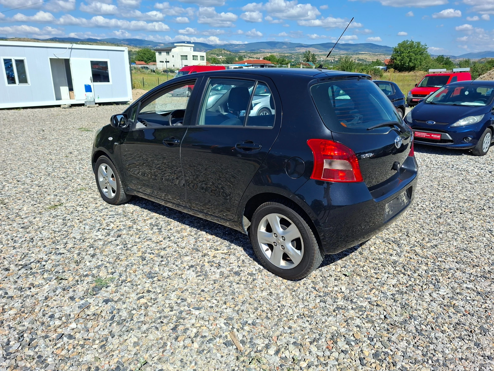 Toyota Yaris 1.4D4D* AUTOMATIC* 36м. х 134EUR. * , снимка 3 - Автомобили и джипове - 53054547