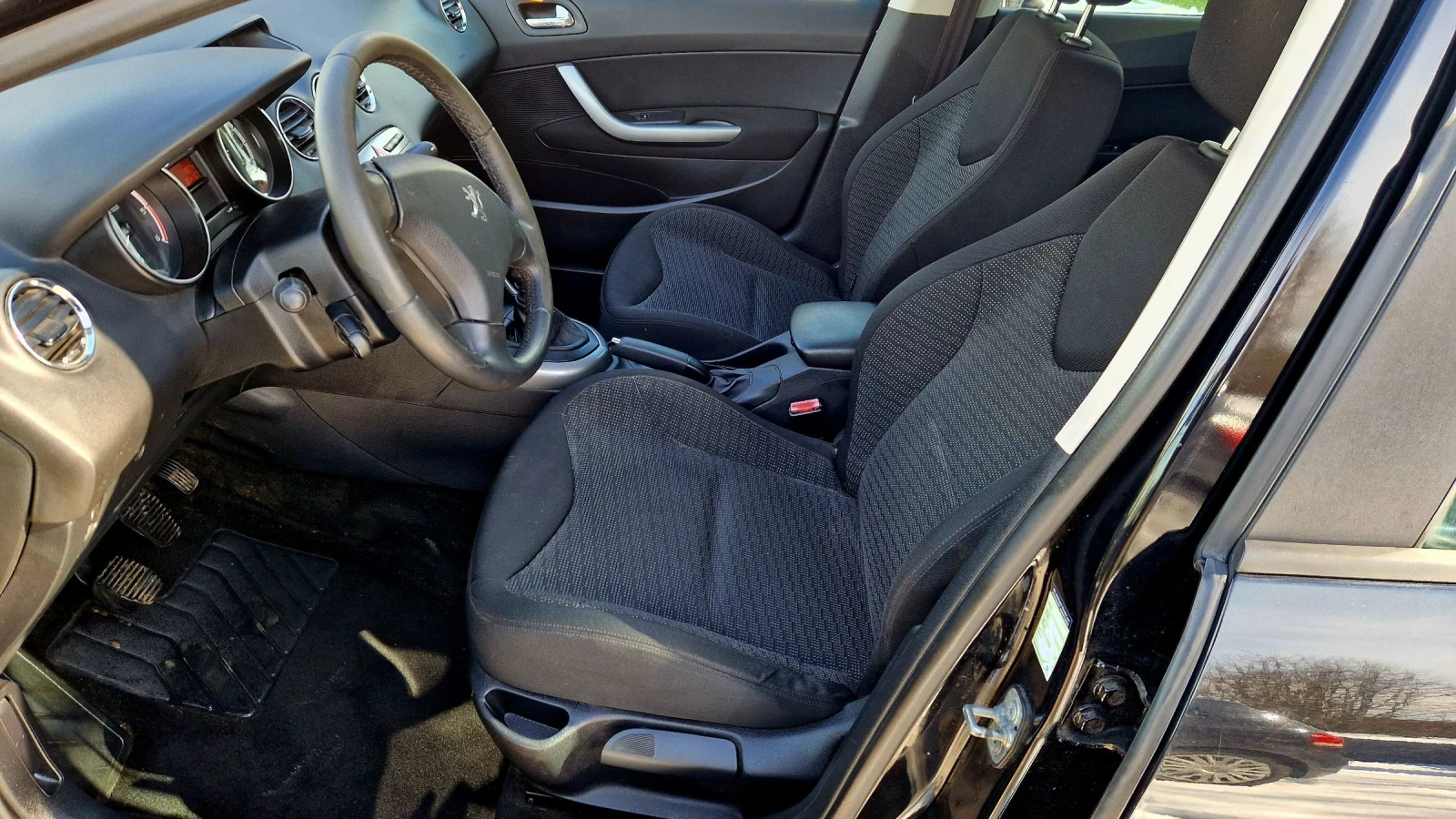 Peugeot 308 1.6 HDI  - изображение 6