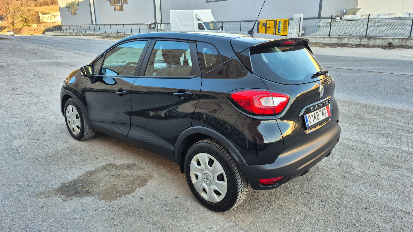 Renault Captur 1, 5dci Германия, снимка 8 - Автомобили и джипове - 53802035