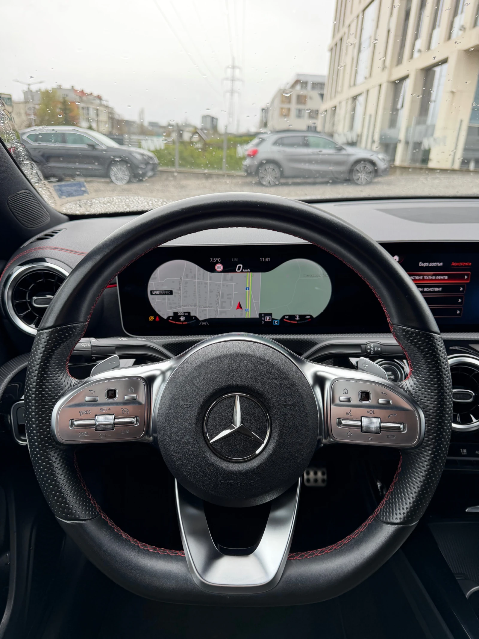 Mercedes-Benz CLA 180 AMG Автоматик Навигация Реални Км, снимка 12 - Автомобили и джипове - 54076950