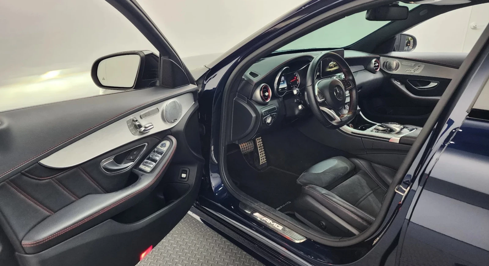 Mercedes-Benz C 43 AMG HUD * Burmester * AMG , снимка 9 - Автомобили и джипове - 54310757