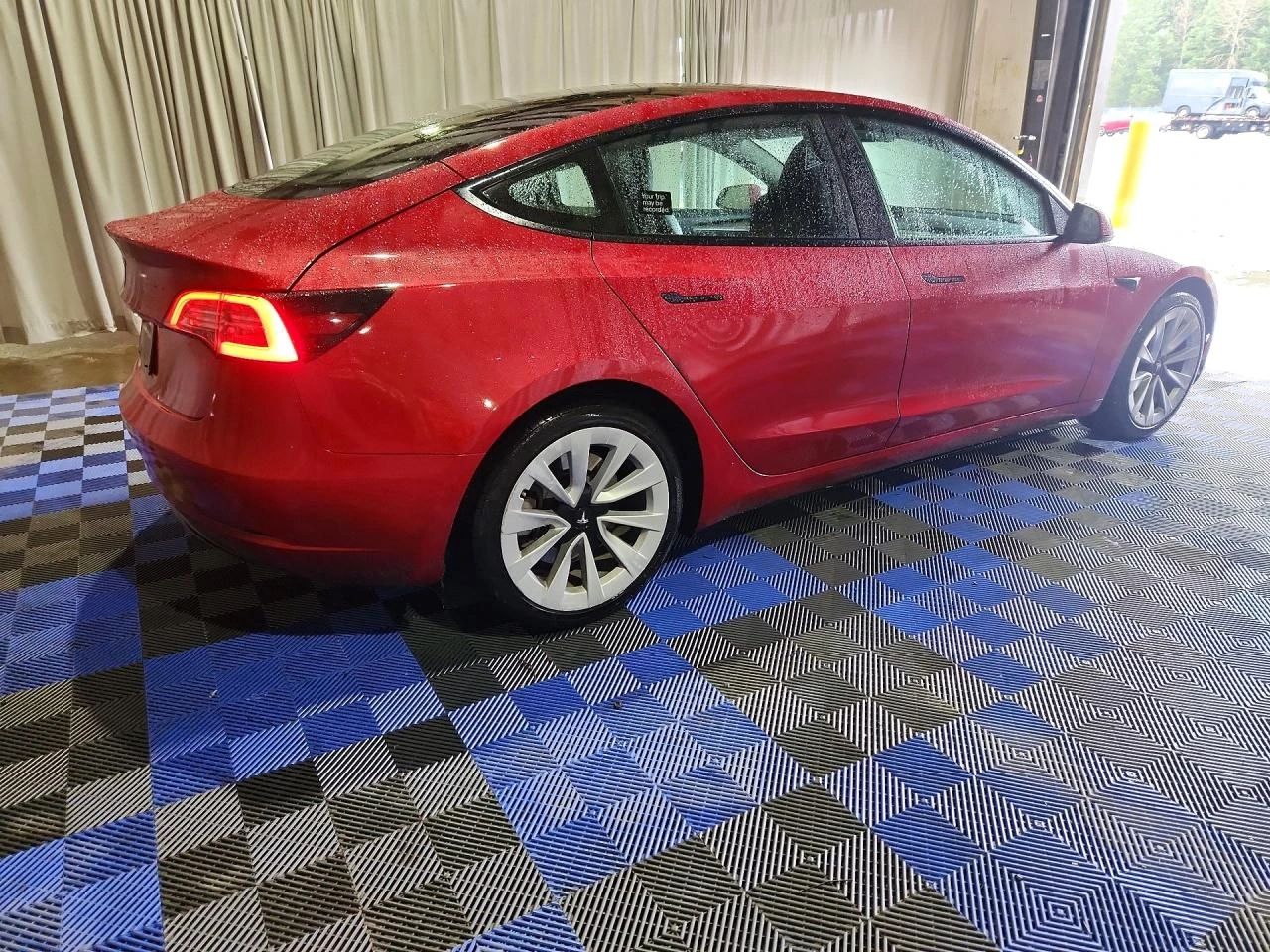 Tesla Model 3, снимка 3 - Автомобили и джипове - 54387160