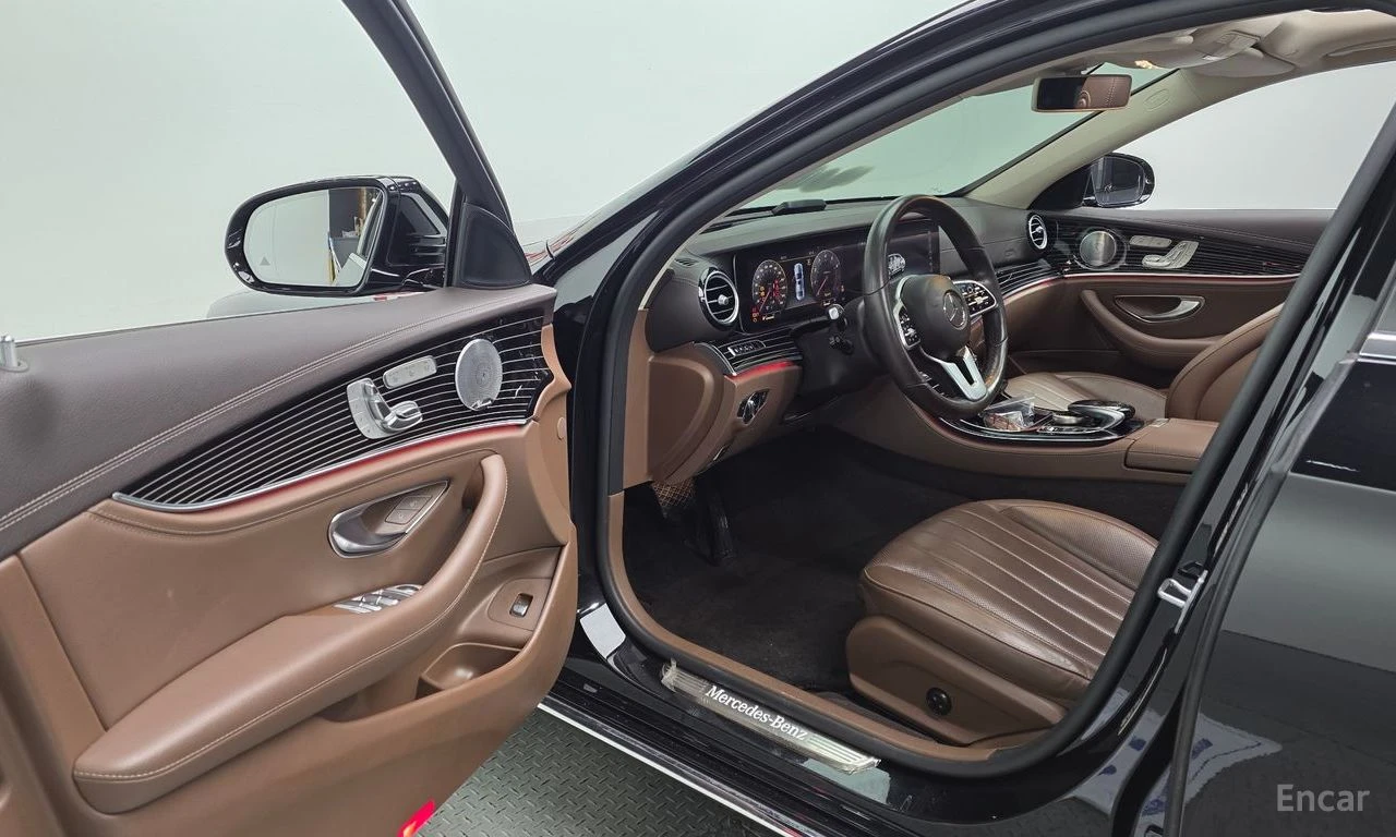 Mercedes-Benz E 450 4MATIC* BURMESTER* ПОДГРЕВ* КАМЕРА* КЕЙЛЕС* LANE* , снимка 5 - Автомобили и джипове - 54508733