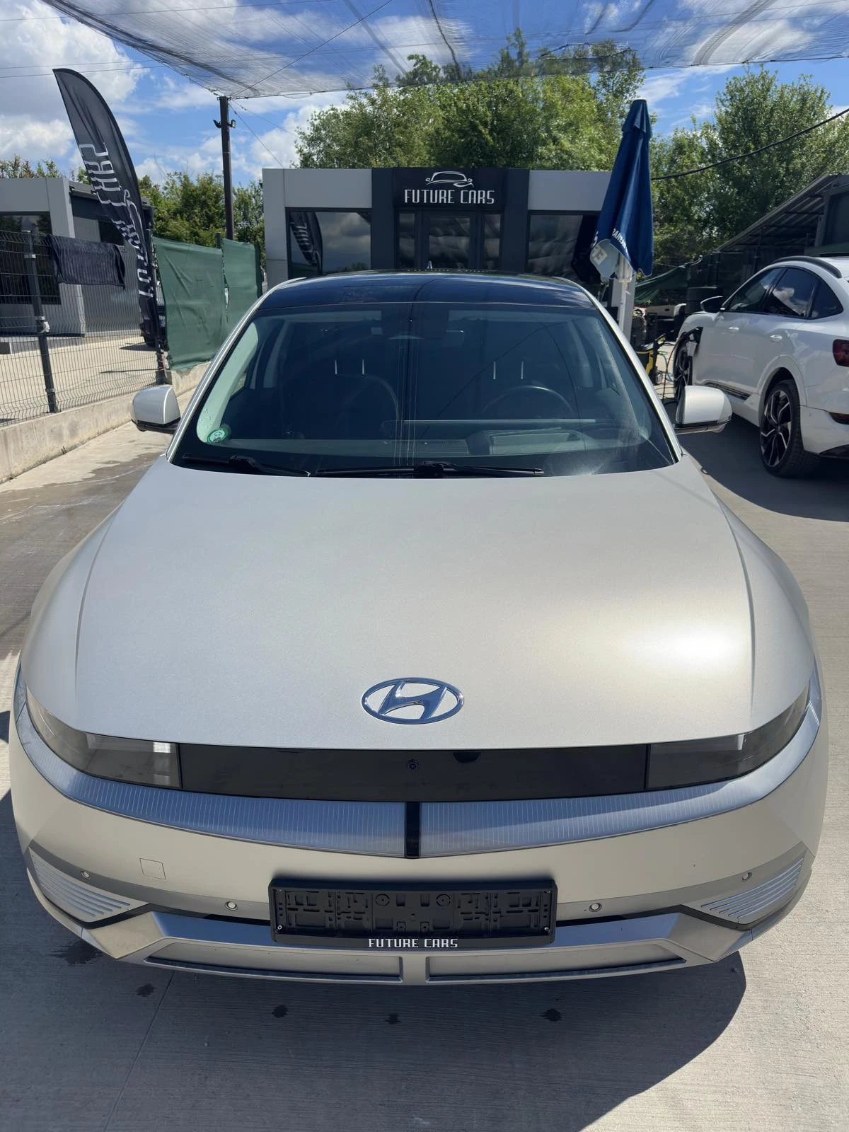 Hyundai Ioniq 5 72.6KWh/UNIQ/ГАРАНЦИЯ/SOH100%/360/HEADUP, снимка 4 - Автомобили и джипове - 54562541