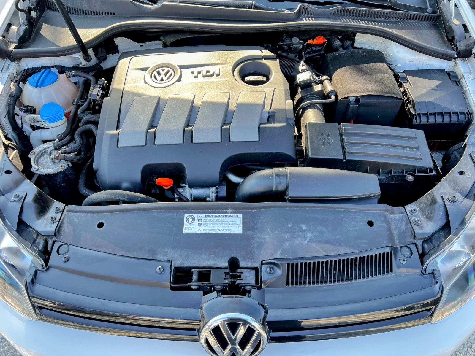 VW Golf VI-TDI SWISS EDITION 6-SPEED 4X4, снимка 16 - Автомобили и джипове - 55129487