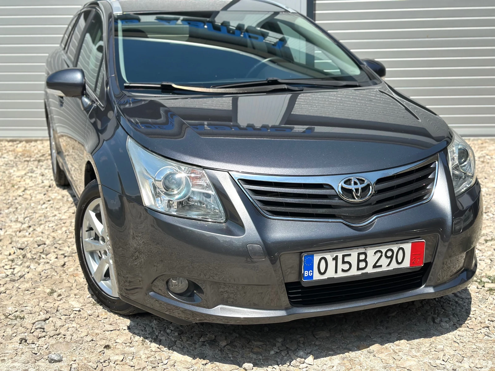 Toyota Avensis 2.0 D4D 125кс KEYLESS СЕРВИЗНА КНИЖКА