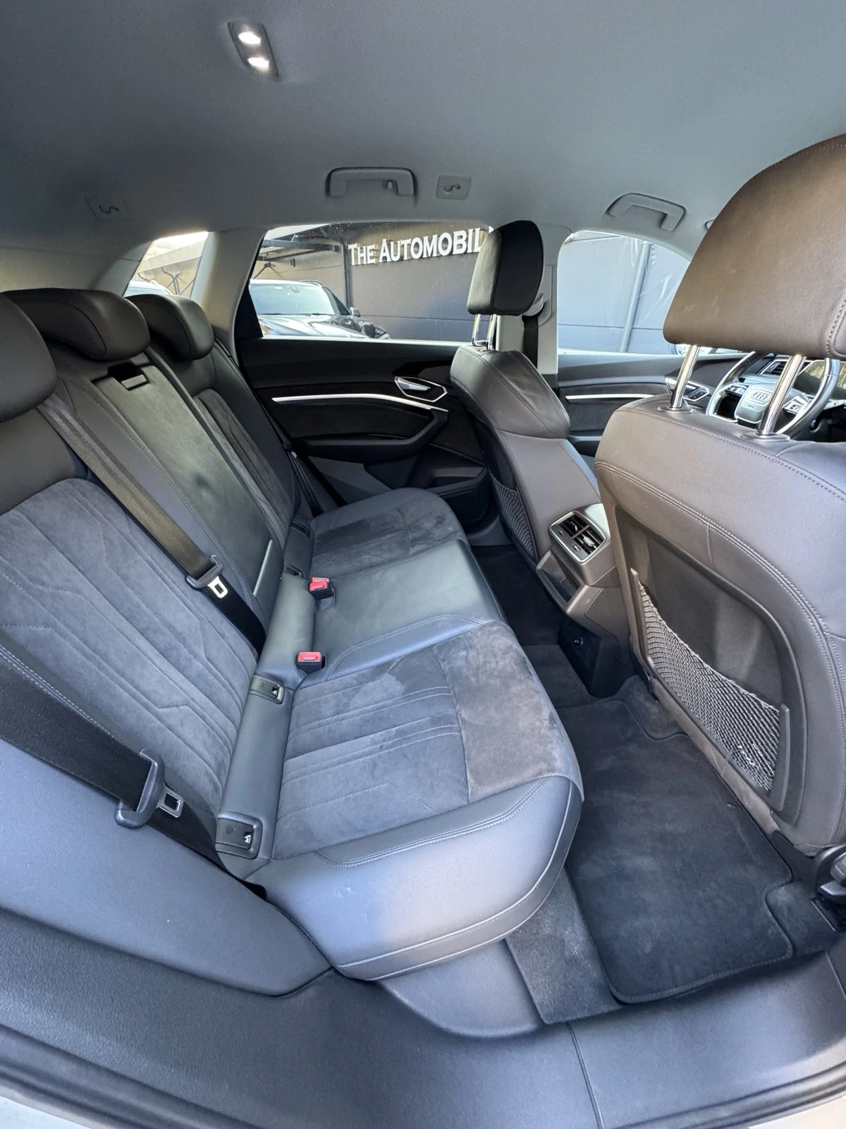 Audi E-Tron 50 QUATTRO, снимка 11 - Автомобили и джипове - 55616645