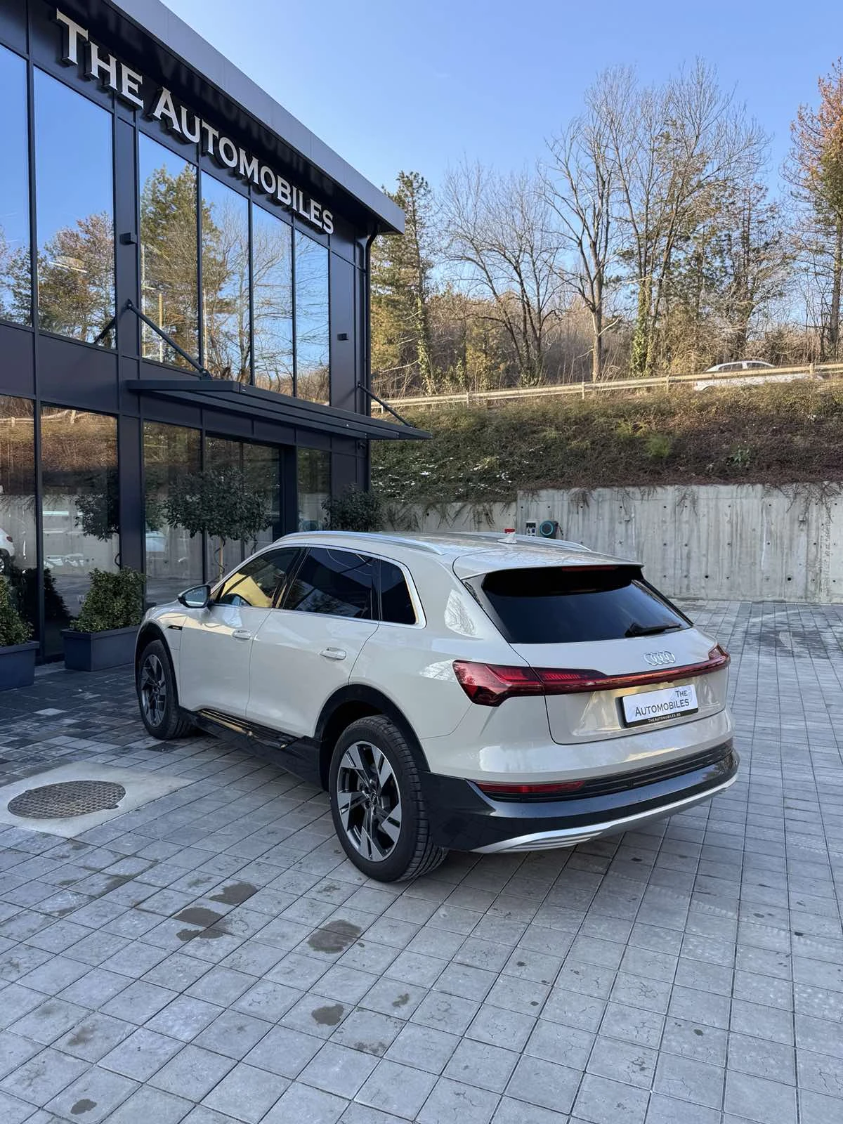 Audi E-Tron 50 QUATTRO, снимка 6 - Автомобили и джипове - 55616645