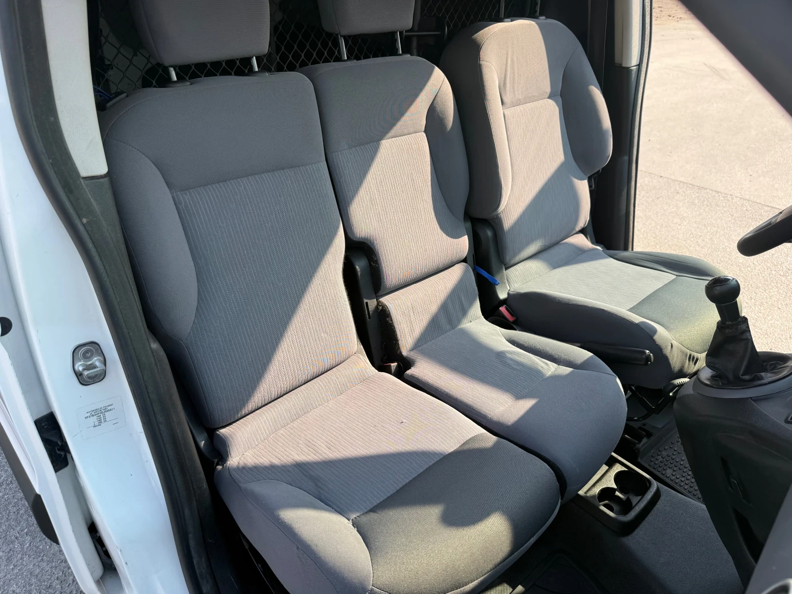 Peugeot Partner 1.6HDI* 3 МЕСТЕН* КЛИМАТИК* БАГАЖНИК* ЕВРО 5, снимка 9 - Автомобили и джипове - 55709894
