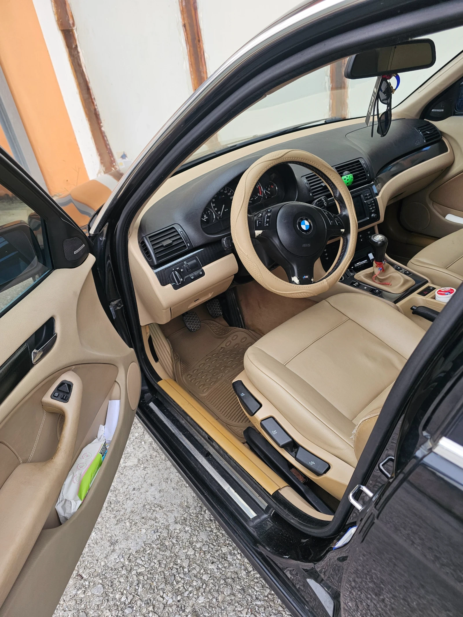BMW 330, снимка 13 - Автомобили и джипове - 55739758