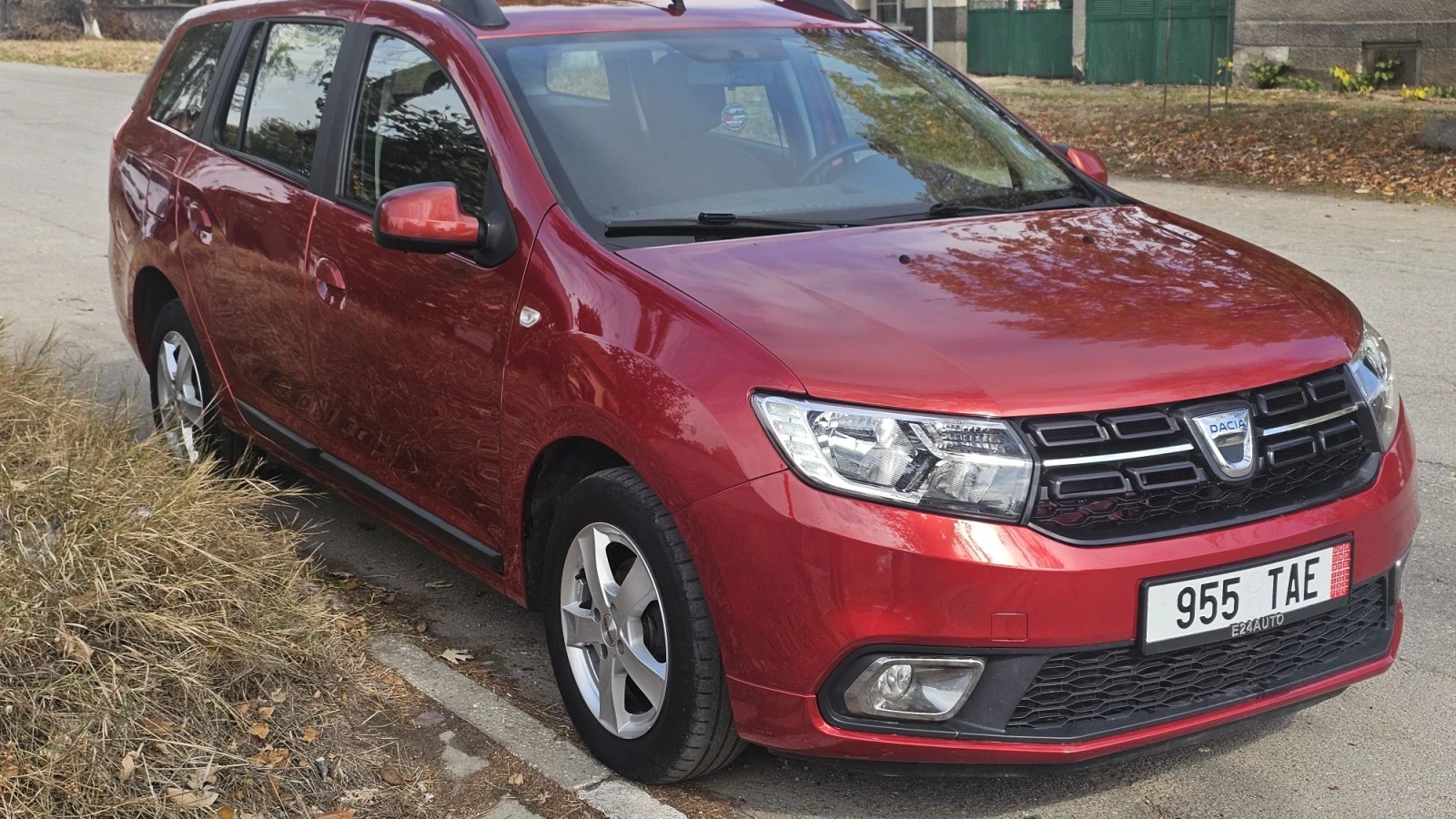 Dacia Logan 1.2 MCV, снимка 3 - Автомобили и джипове - 56531584