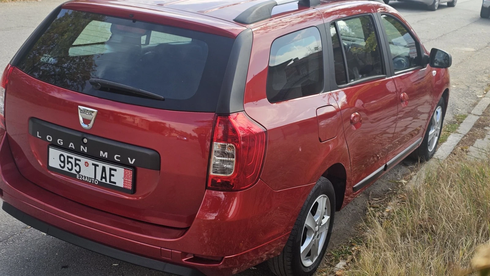 Dacia Logan 1.2 MCV, снимка 4 - Автомобили и джипове - 56531584