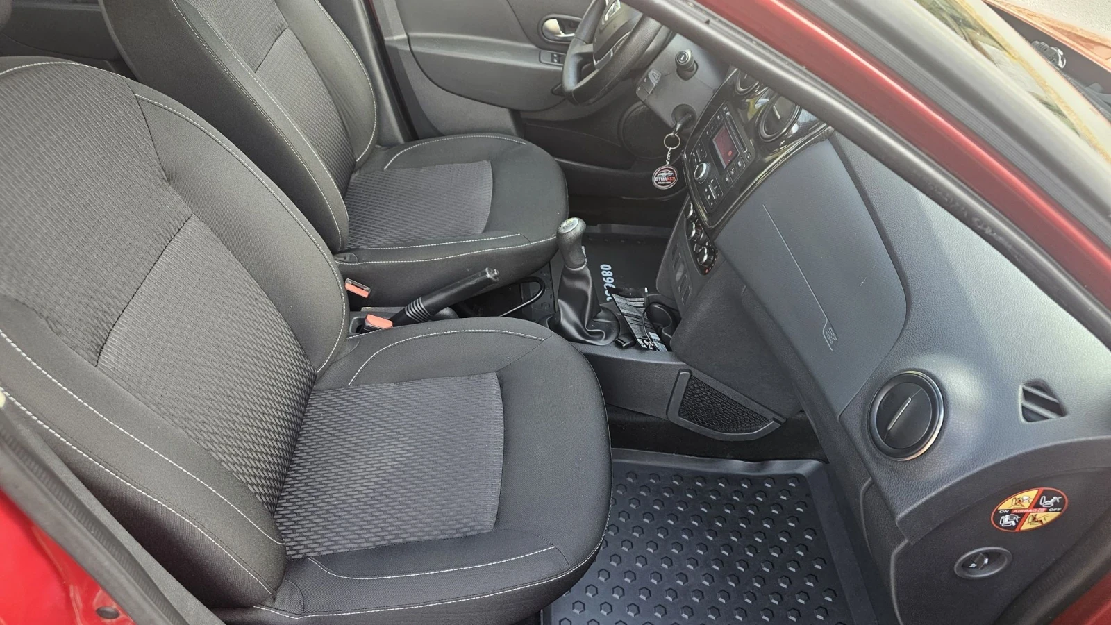 Dacia Logan 1.2 MCV, снимка 10 - Автомобили и джипове - 56531584