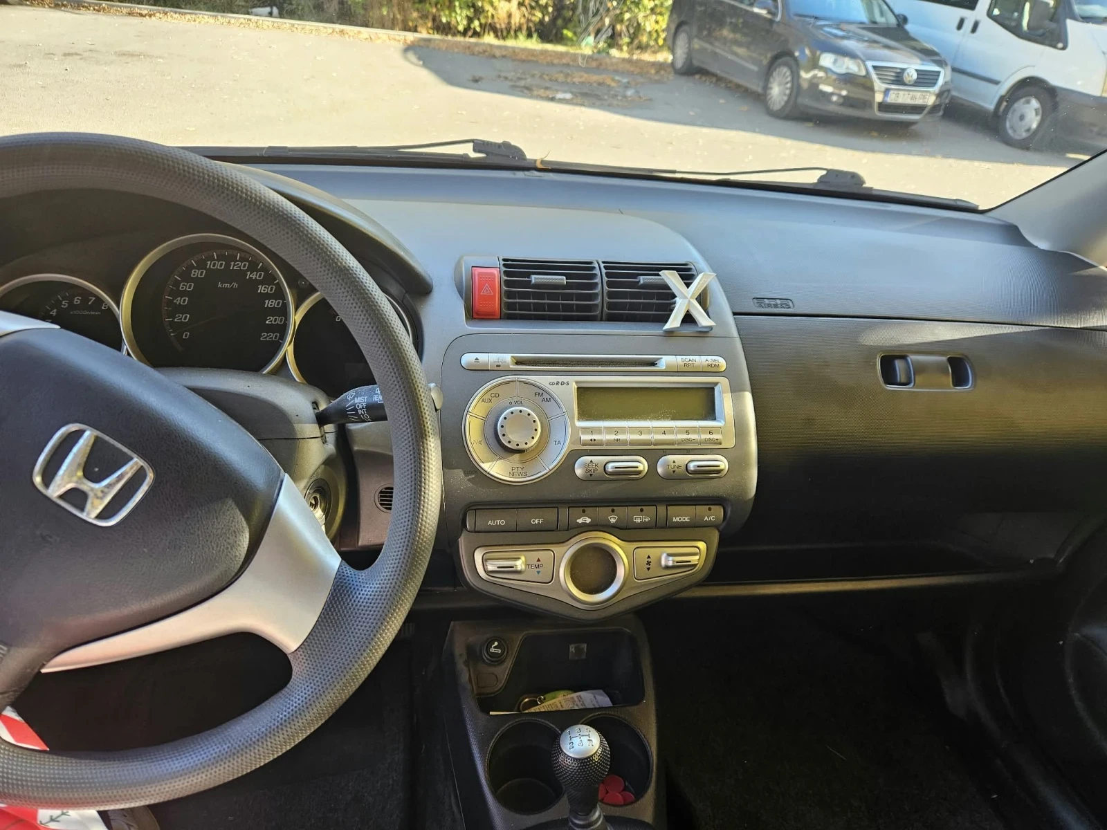 Honda Jazz, снимка 9 - Автомобили и джипове - 56606671