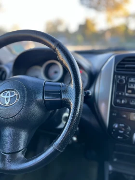 Toyota Rav4 Без ръжда , снимка 11