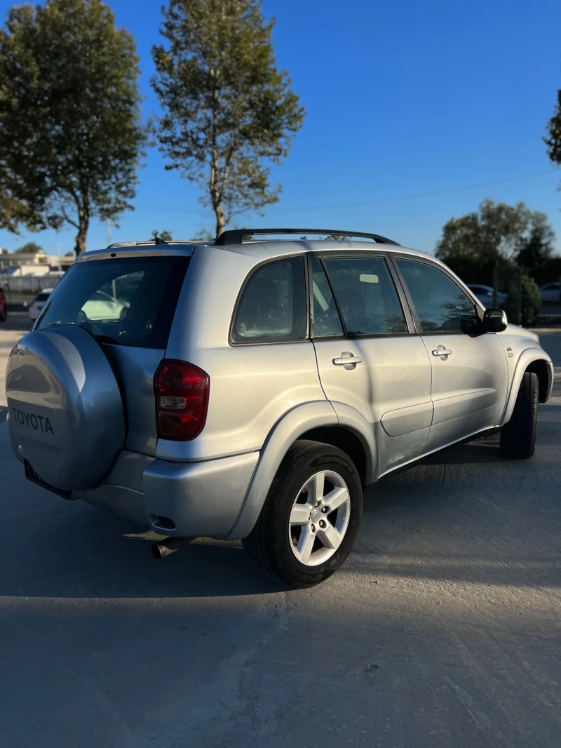 Toyota Rav4 Без ръжда , снимка 3 - Автомобили и джипове - 47499117