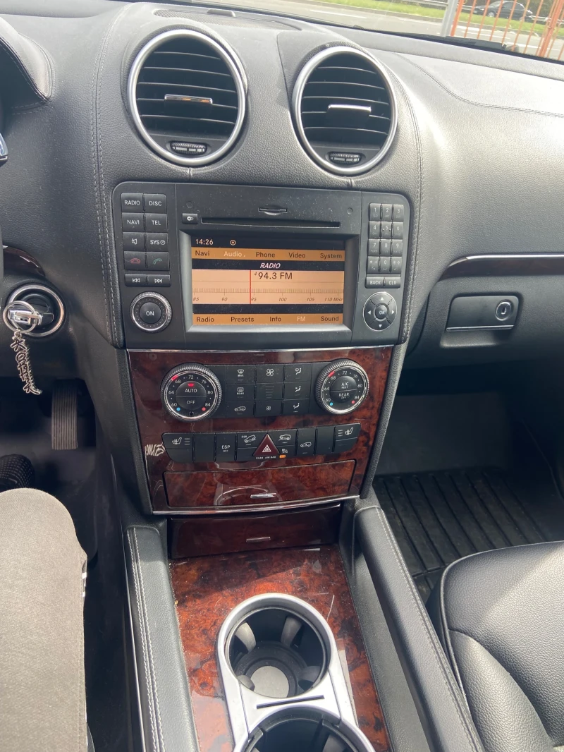 Mercedes-Benz GL 350 Bluetec 4 matic, снимка 14 - Автомобили и джипове - 51903833