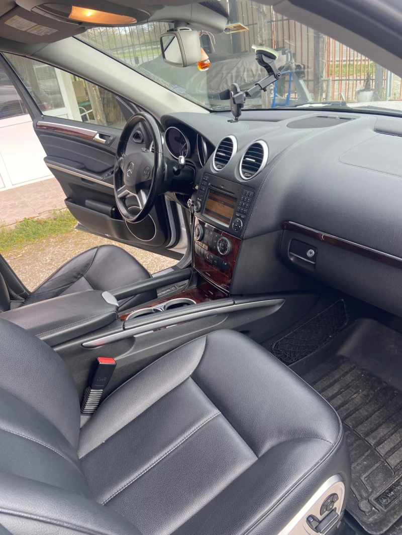 Mercedes-Benz GL 350 Bluetec 4 matic, снимка 8 - Автомобили и джипове - 51903833