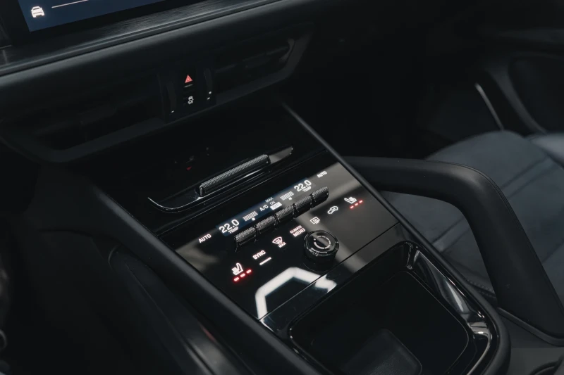 Porsche Cayenne GTS * FULL ЕКСТРИ* BURMESTER* ПАНОРАМА* ГАРАНЦИЯ, снимка 7 - Автомобили и джипове - 52720439