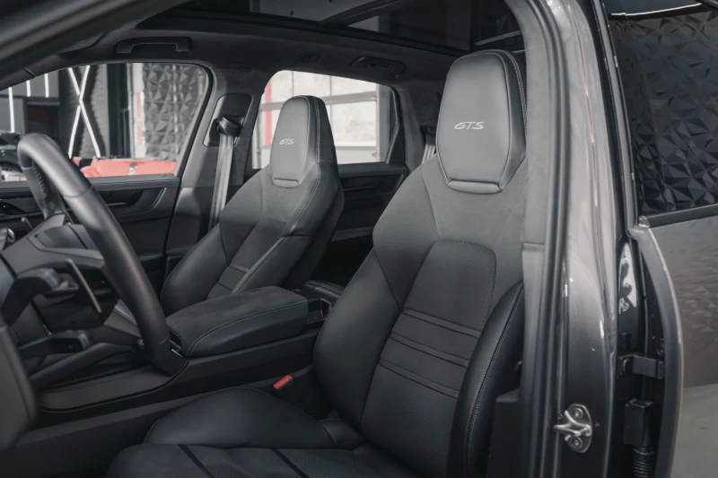 Porsche Cayenne GTS * FULL ЕКСТРИ* BURMESTER* ПАНОРАМА* ГАРАНЦИЯ, снимка 4 - Автомобили и джипове - 52720439