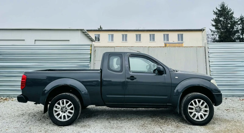 Nissan Navara, снимка 7 - Автомобили и джипове - 52887946