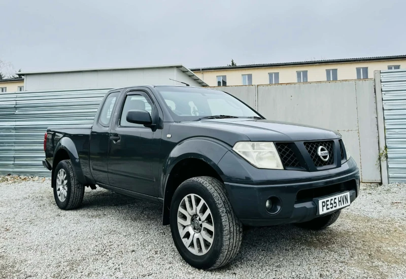 Nissan Navara, снимка 3 - Автомобили и джипове - 52887946