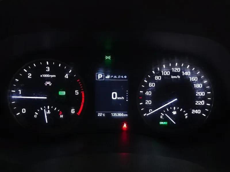 Hyundai Tucson юDiesel 1.7 2Wd Modern, снимка 8 - Автомобили и джипове - 56304297