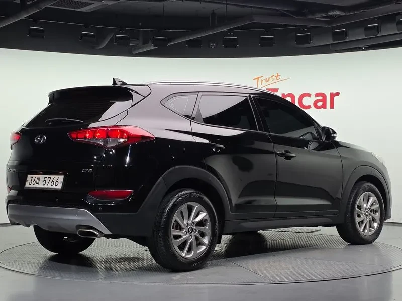 Hyundai Tucson юDiesel 1.7 2Wd Modern, снимка 2 - Автомобили и джипове - 56304297