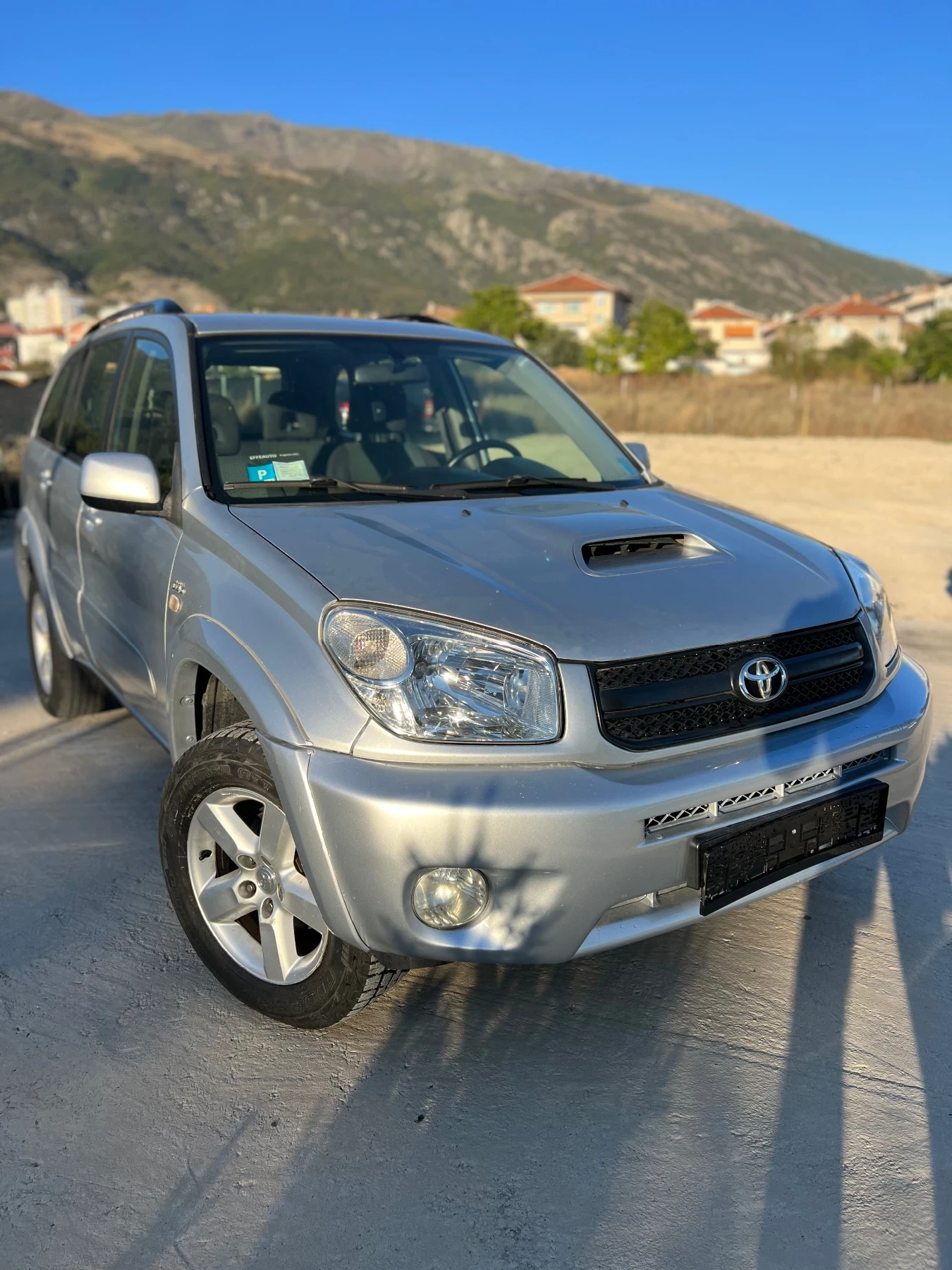 Toyota Rav4 Без ръжда  - изображение 2