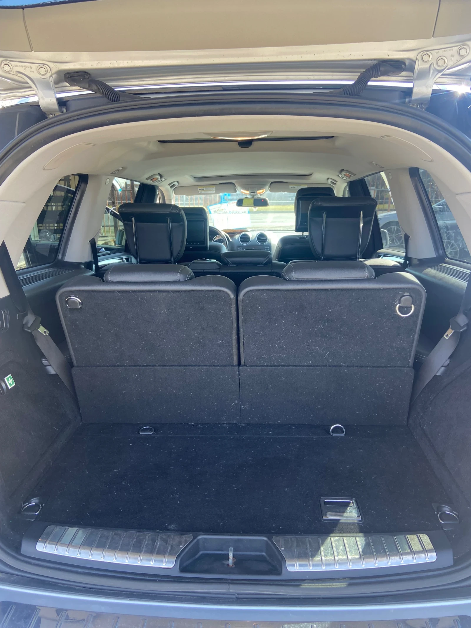 Mercedes-Benz GL 350 Bluetec 4 matic, снимка 12 - Автомобили и джипове - 53798280