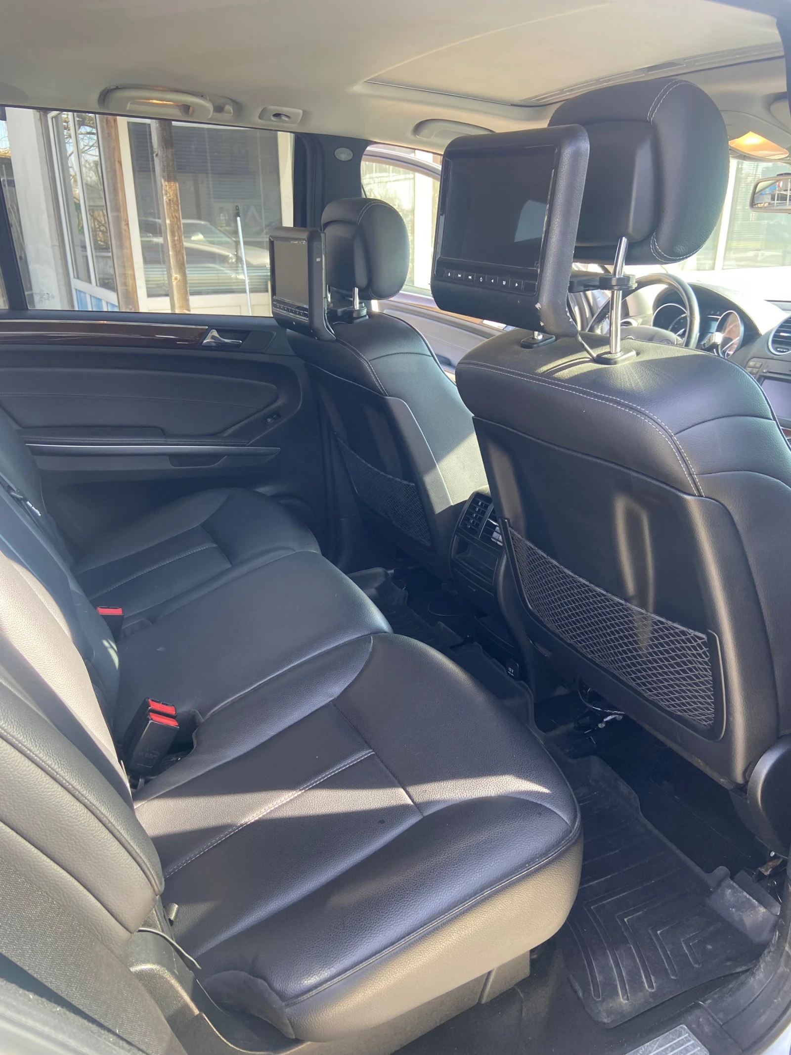 Mercedes-Benz GL 350 Bluetec 4 matic, снимка 11 - Автомобили и джипове - 53798280