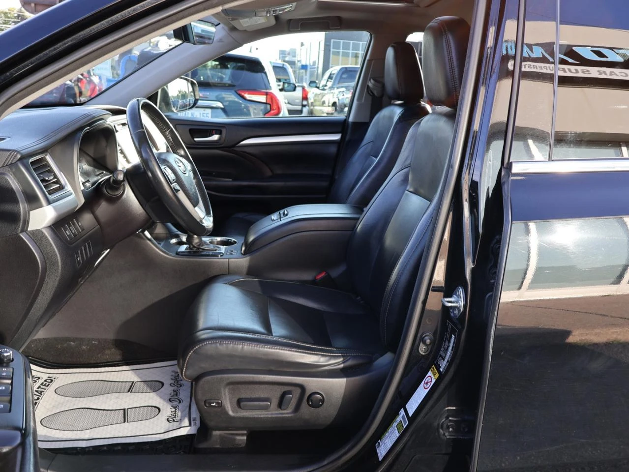 Toyota Highlander XLE| AWD| 7-SEATS| CAMERA| LEATHER| KEYLESS|  | Mobile.bg   13