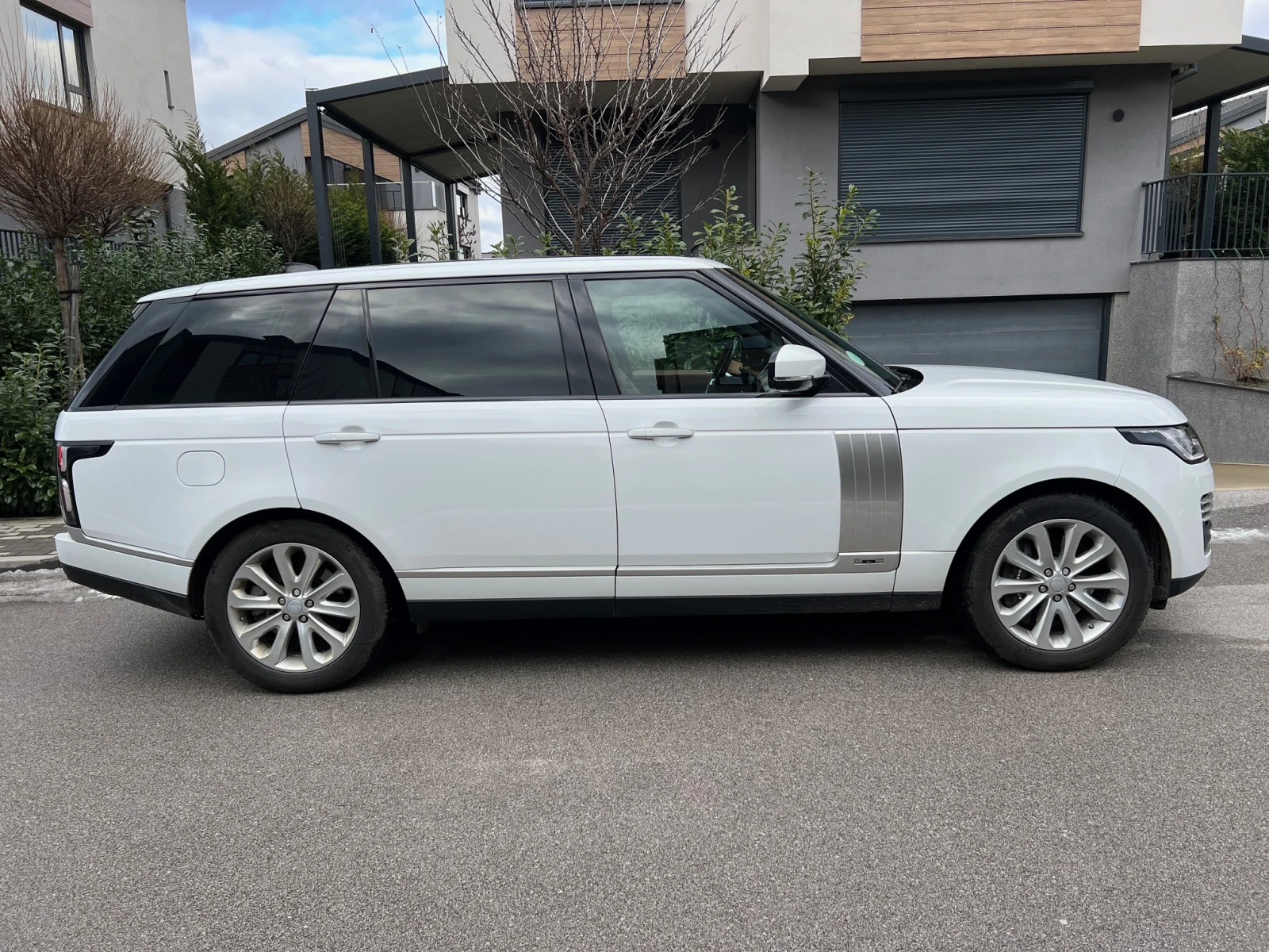 Land Rover Range rover LWB AUTOBIOGRAPHY 5.0 V8  - изображение 6