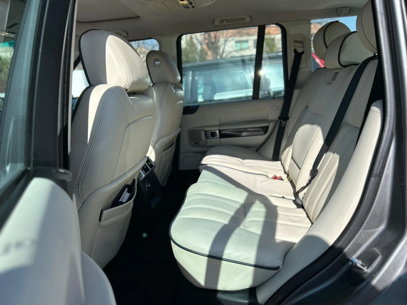 Land Rover Range Rover Evoque Нов внос напълно обслужен, снимка 15 - Автомобили и джипове - 53846708