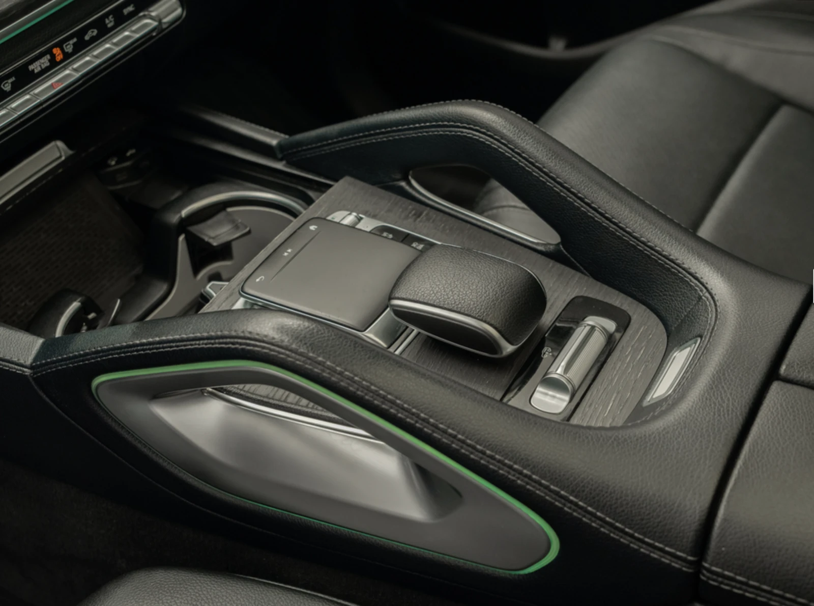 Mercedes-Benz GLS 450 AMG, снимка 15 - Автомобили и джипове - 54120744