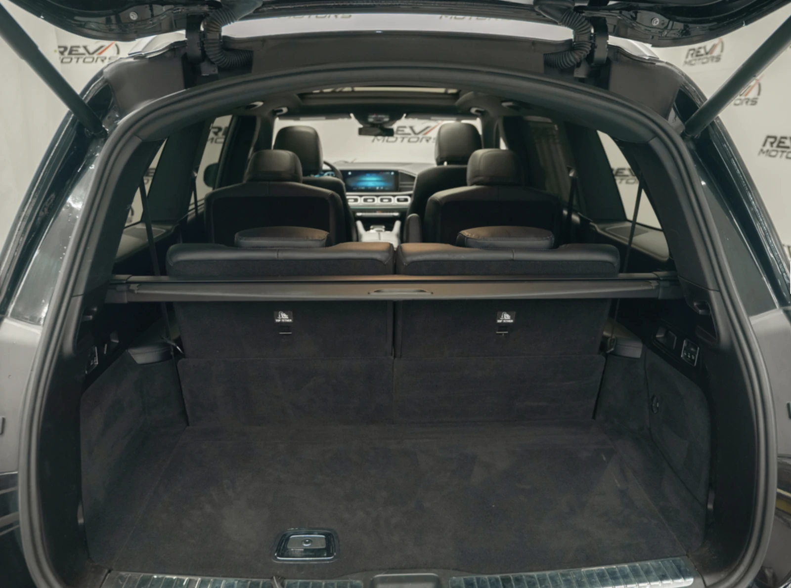 Mercedes-Benz GLS 450 AMG, снимка 7 - Автомобили и джипове - 54120744