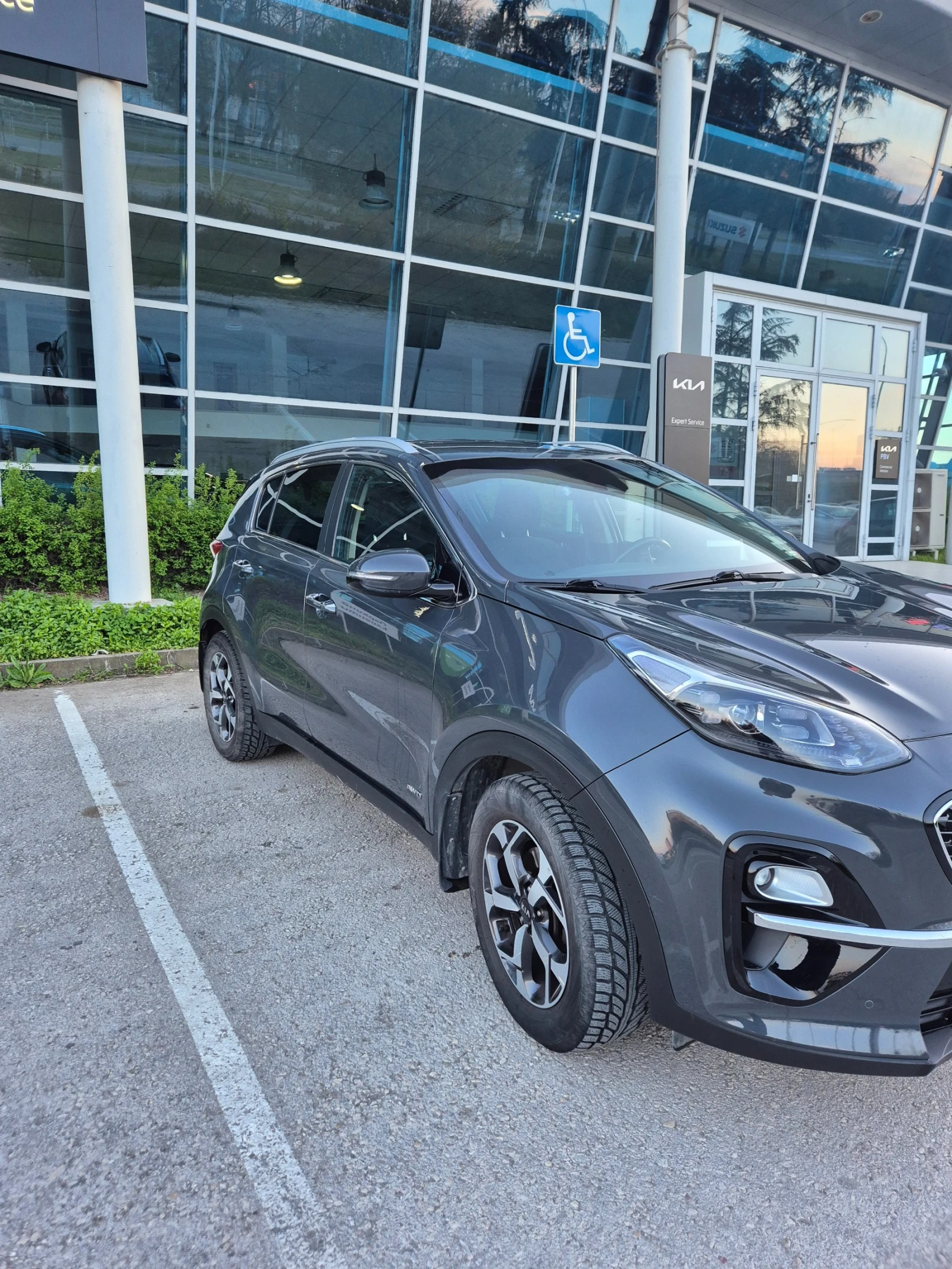 Kia Sportage, снимка 6 - Автомобили и джипове - 54296453