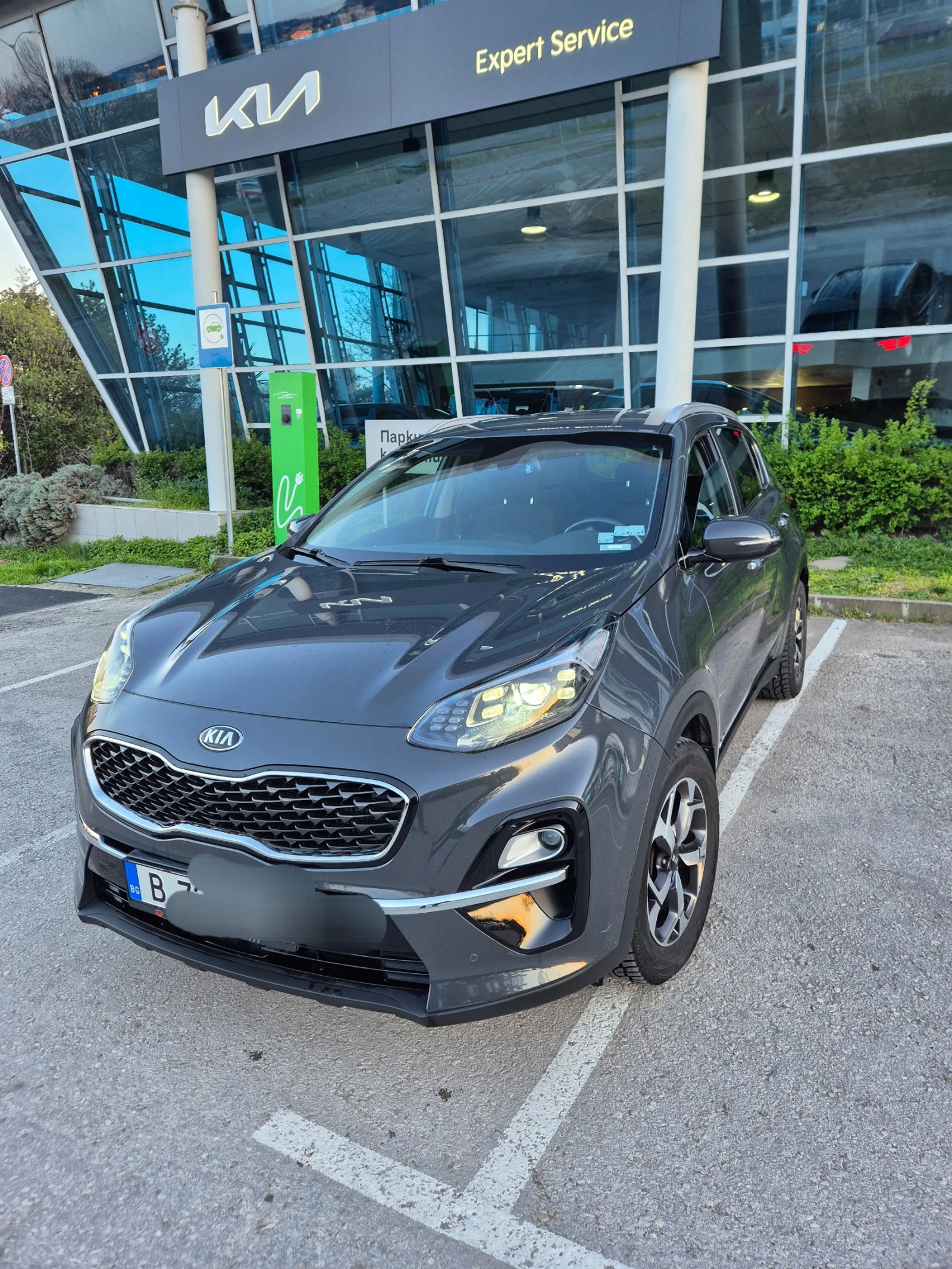 Kia Sportage, снимка 4 - Автомобили и джипове - 54296453