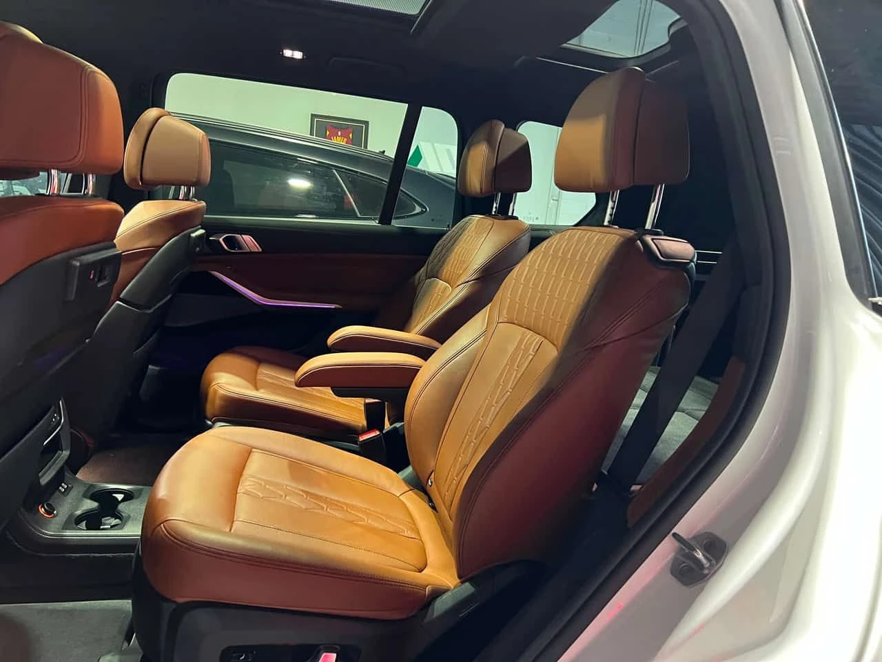 BMW X7 * xDrive40i* 7 МЕСТЕН * ЛАЗЕРИ * ДИСТРОНИК * МАСАЖ, снимка 9 - Автомобили и джипове - 55226840
