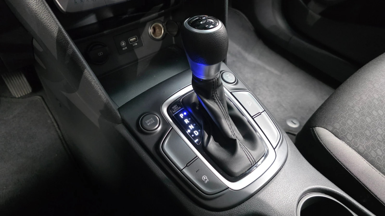 Hyundai Kona Diesel 1.6 4WD, снимка 11 - Автомобили и джипове - 55501152