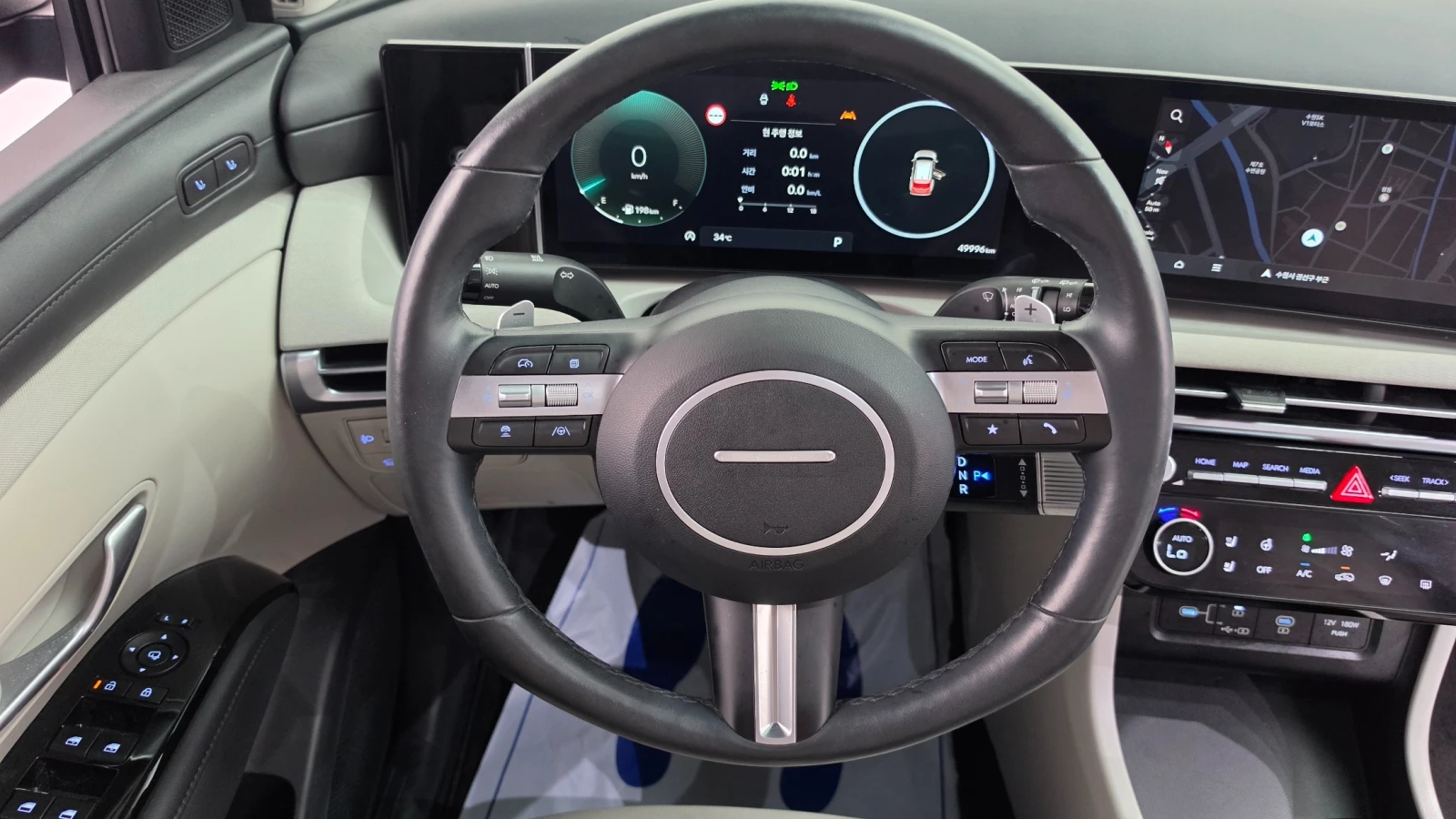 Hyundai Tucson Premium | 360  | SmartSense | Вентилация, снимка 12 - Автомобили и джипове - 55826829