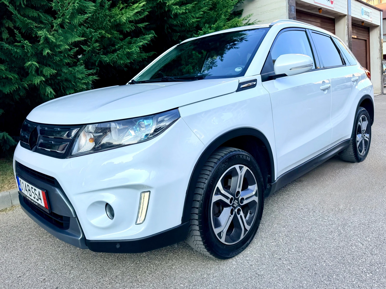 Suzuki Vitara 1.6i PREMIUM DISTRONIK KAMERA KEYLESS-GO PODGREV