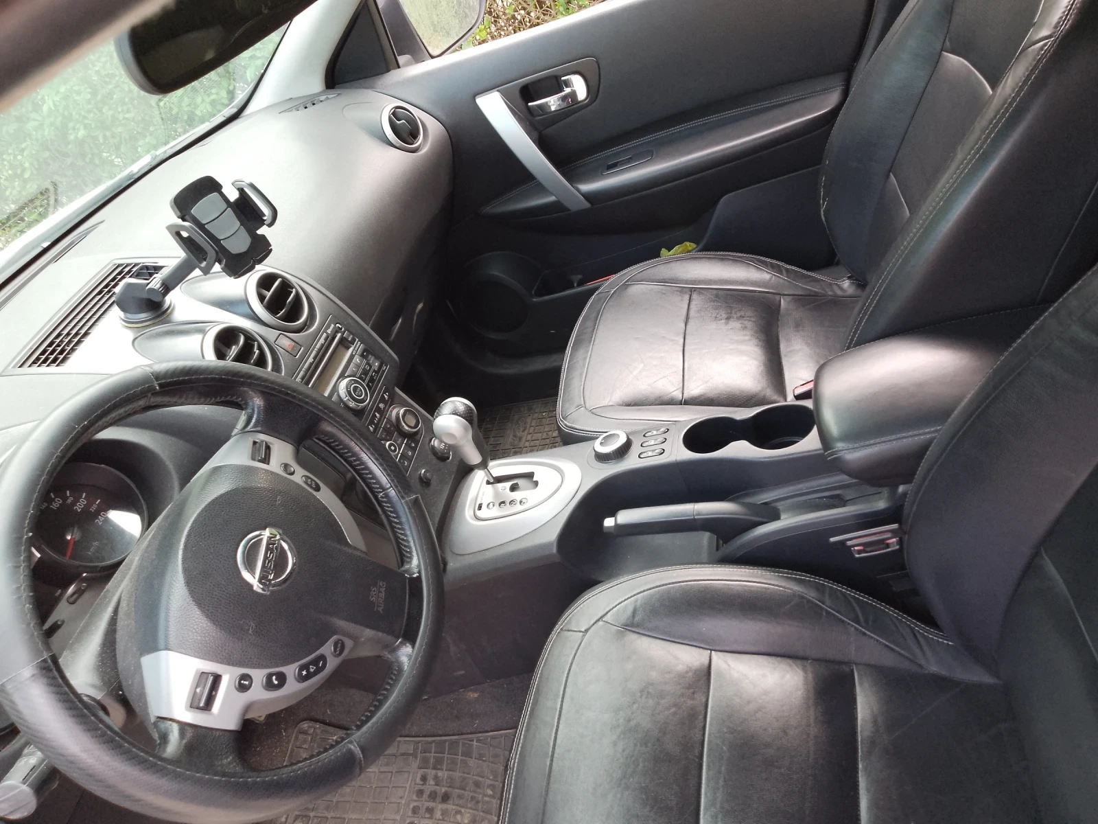 Nissan Qashqai, снимка 6 - Автомобили и джипове - 56107084