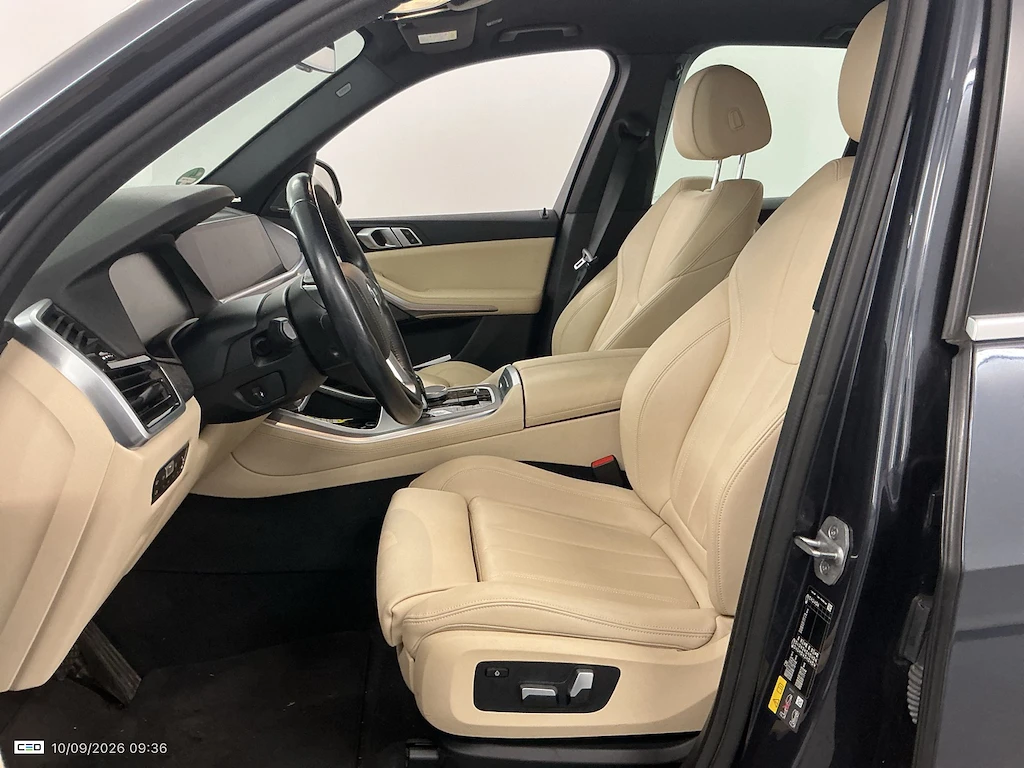 BMW X5 xDrive45e Plug-In Hybrid LED Harman/Kardon , снимка 6 - Автомобили и джипове - 56258216