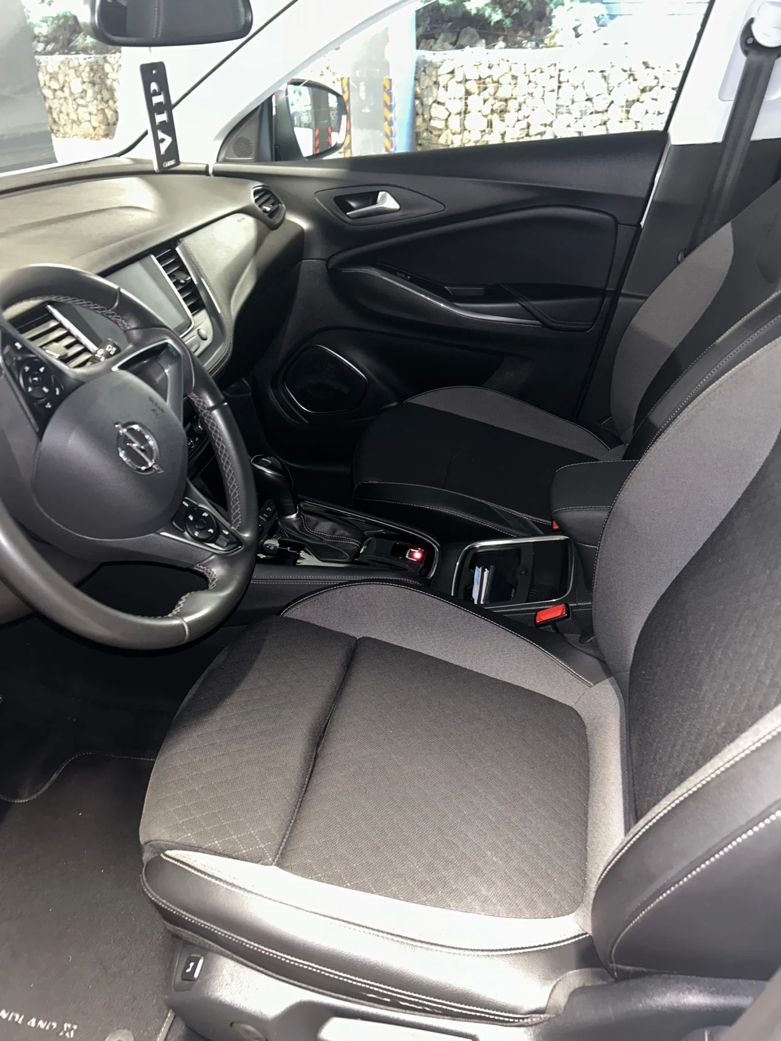 Opel Grandland X 1.6 Бензин, 180к.с, снимка 7 - Автомобили и джипове - 56309370