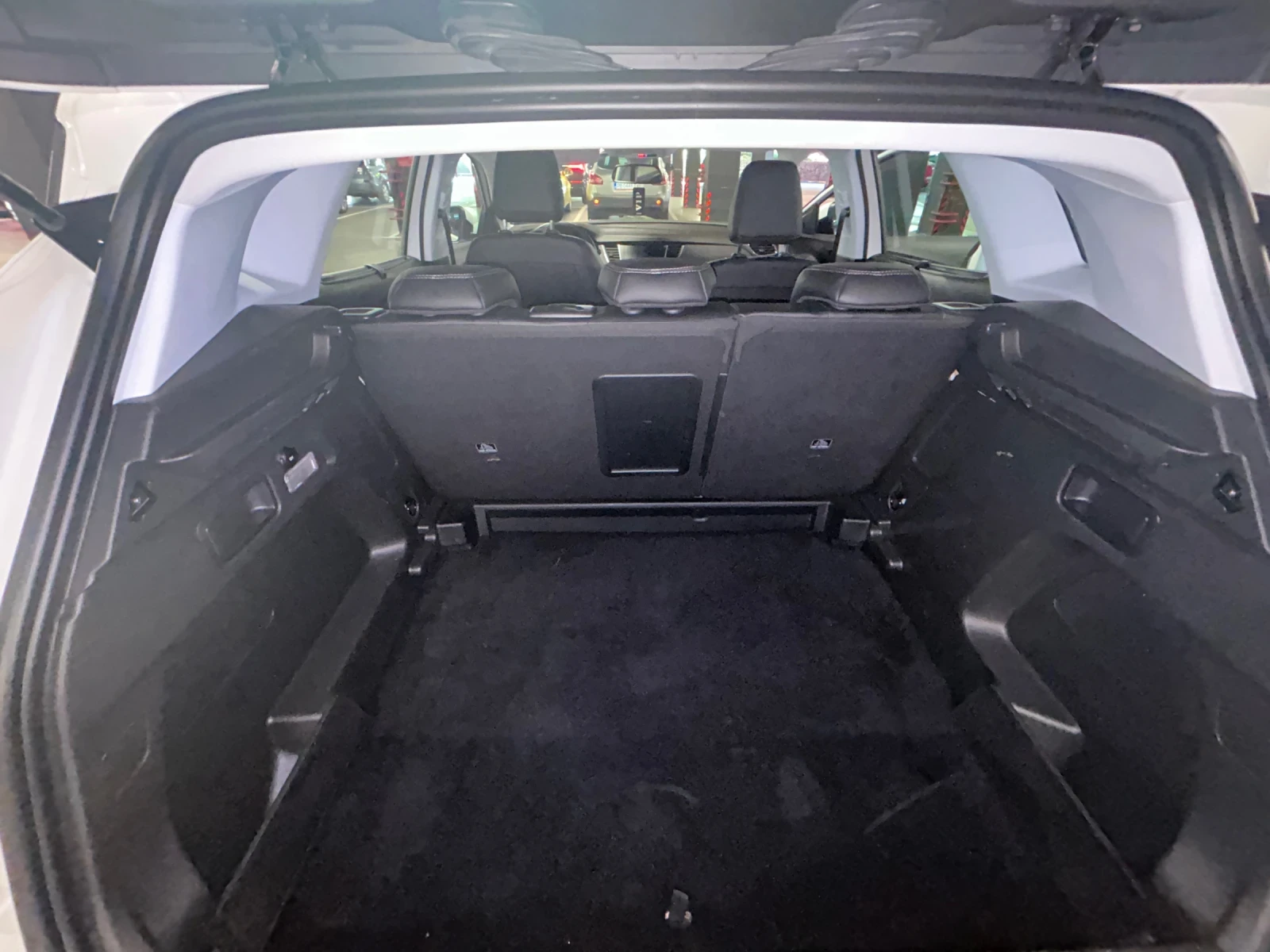 Opel Grandland X 1.6 Бензин, 180к.с, снимка 11 - Автомобили и джипове - 56309370