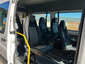 Mercedes-Benz Sprinter 311 Пътнически с рампа за инвалиди !, снимка 10