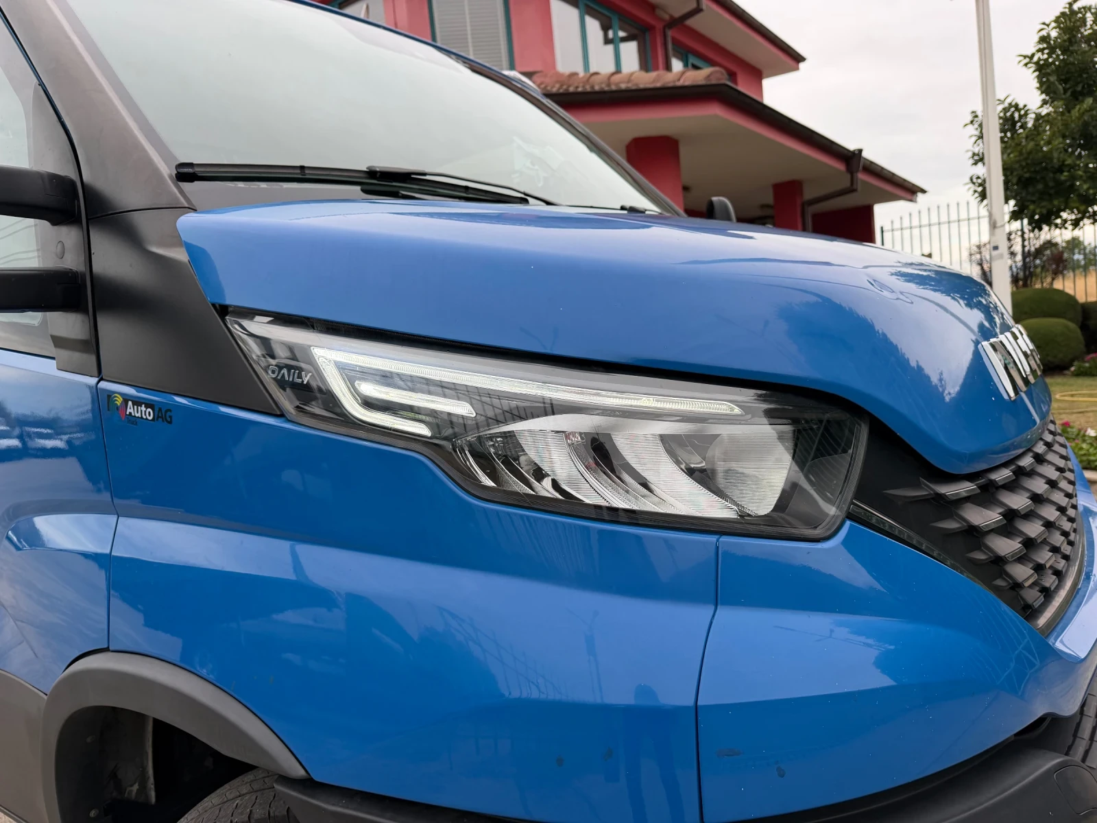 Iveco Daily 3.0HPI* 35C18* Климатик* Тристранен самосвал, снимка 3 - Бусове и автобуси - 56231788